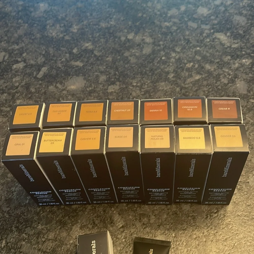 Bare Minerals Complexion Rescue Natural Matte Tinted Moisturizer 14 shades